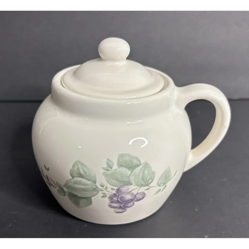 Pfaltzgraff Grapevine Sauce Jar with Lid & Spoon Rest USA Farmhouse